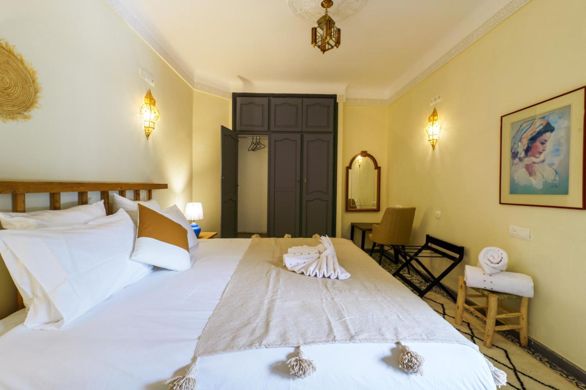Riad 4 Chambres - Piscine & Petit Dejeuner Gratuit - Wifi Fibre Optique Марракеш Экстерьер фото