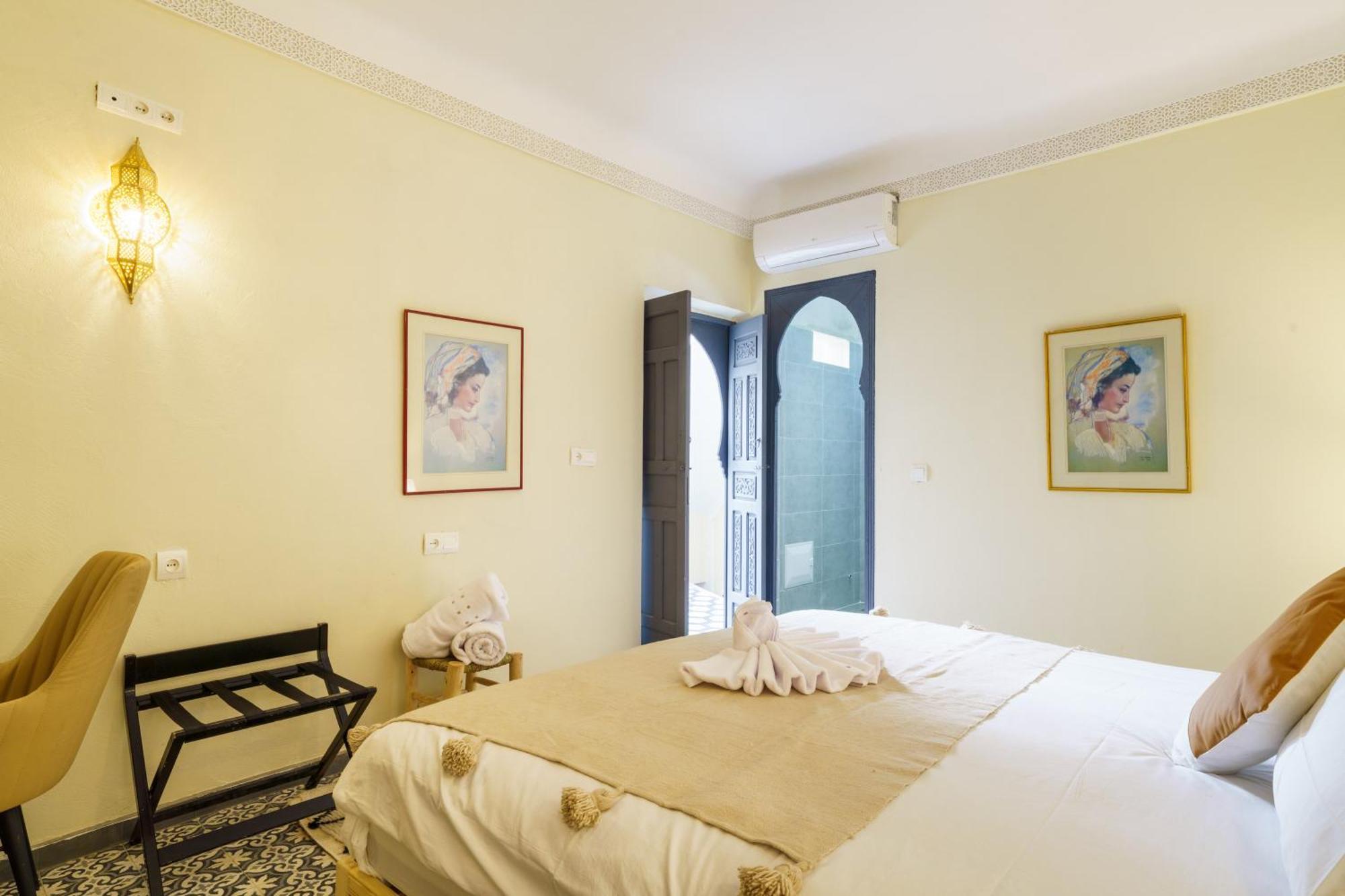 Riad 4 Chambres - Piscine & Petit Dejeuner Gratuit - Wifi Fibre Optique Марракеш Экстерьер фото