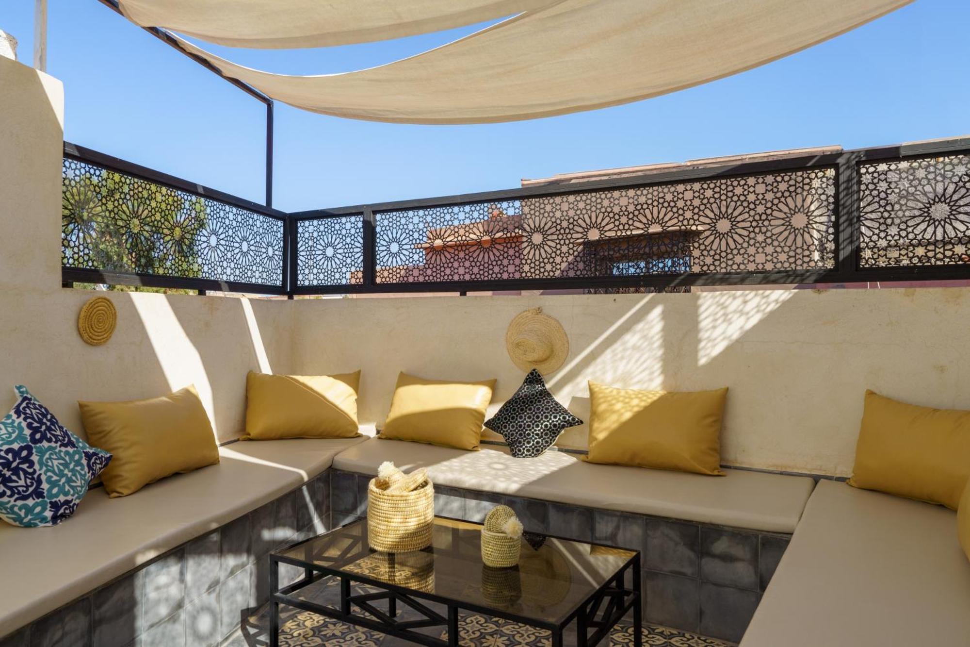 Riad 4 Chambres - Piscine & Petit Dejeuner Gratuit - Wifi Fibre Optique Марракеш Экстерьер фото