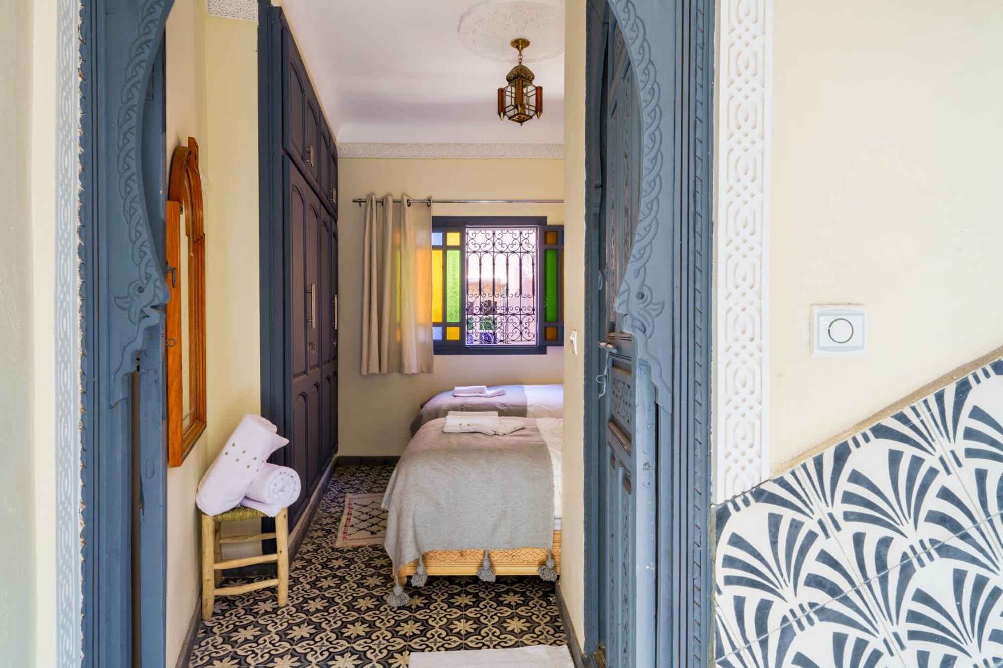 Riad 4 Chambres - Piscine & Petit Dejeuner Gratuit - Wifi Fibre Optique Марракеш Экстерьер фото