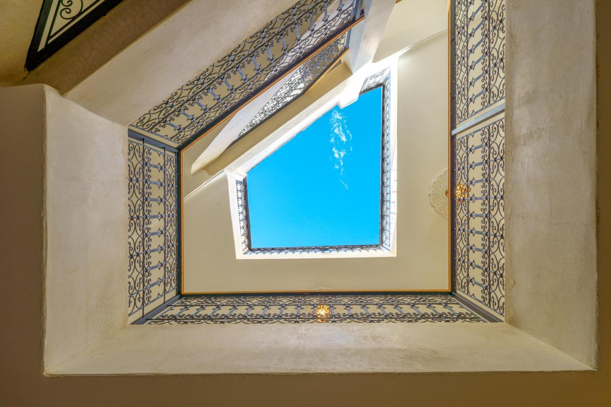 Riad 4 Chambres - Piscine & Petit Dejeuner Gratuit - Wifi Fibre Optique Марракеш Экстерьер фото