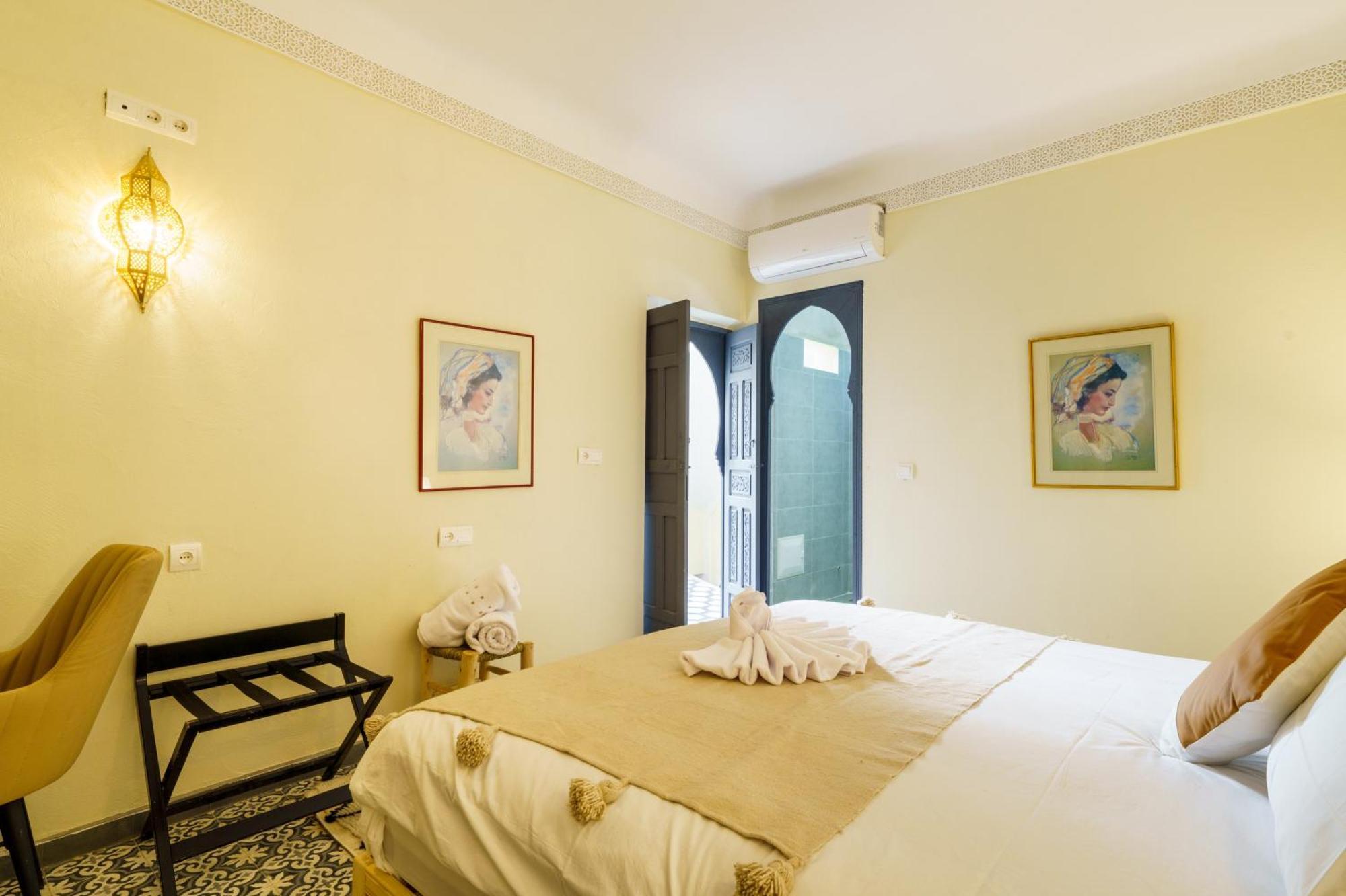 Riad 4 Chambres - Piscine & Petit Dejeuner Gratuit - Wifi Fibre Optique Марракеш Экстерьер фото