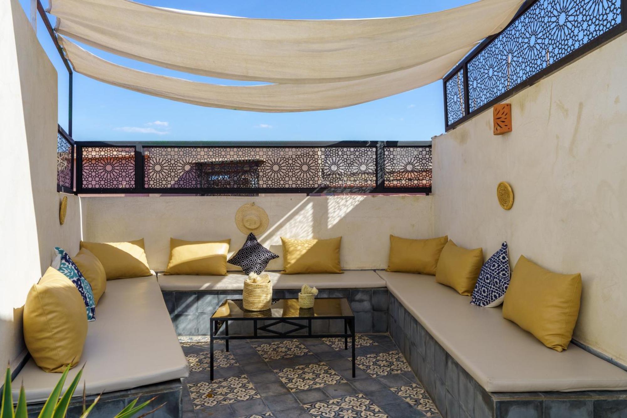 Riad 4 Chambres - Piscine & Petit Dejeuner Gratuit - Wifi Fibre Optique Марракеш Экстерьер фото